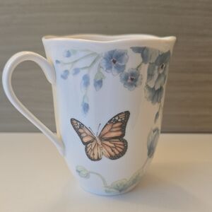 Lenox Butterfly Meadow Mug with Floral Design
